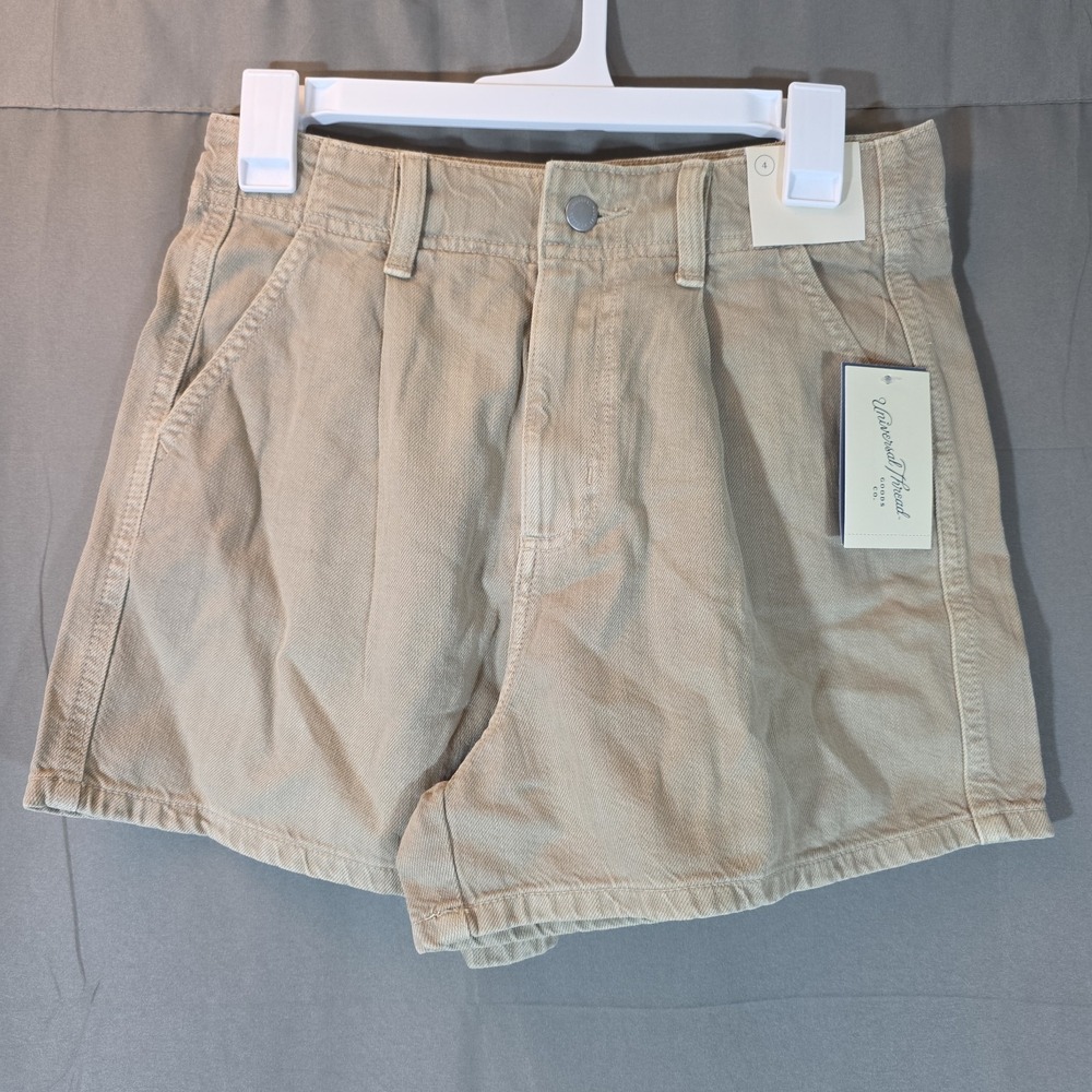 Universal Thread High Rise Pleated Shorts Size 4 Slim Hip And Leg - New